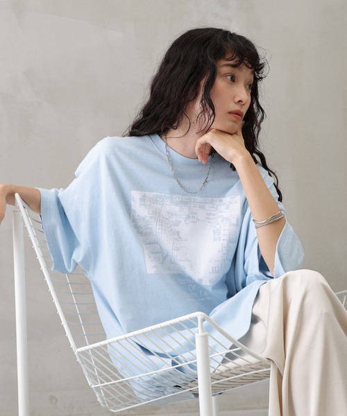 COLONY 2139(コロニートゥーワンスリーナイン)の「アソートフォトBIGTシャツ(Tシャツ/カットソー・レディース・サックスブルー/グレー/ホワイト・FREE)」の3枚目の写真