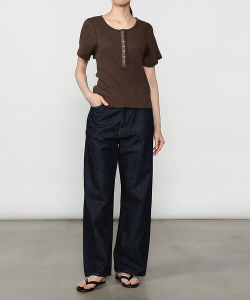 TICCA(ティッカ)の「TICCA | スーピマコットン テレコヘンリーネックTシャツ WOMEN(Tシャツ/カットソー・レディース・ホワイト/ブラック/カーキ・F)」の12枚目の写真