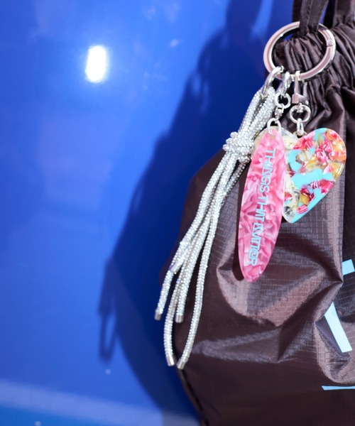 THINGS THAT MATTER(シングス ザット マター)の「「ZOZOTOWN別注」 Yin & Yang CHARM / インヤン チャーム(チャーム・レディース・ピンク/ホワイト×ブラック/オレンジ・FREE)」の2枚目の写真
