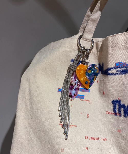 THINGS THAT MATTER(シングス ザット マター)の「「ZOZOTOWN別注」 Yin & Yang CHARM / インヤン チャーム(チャーム・レディース・ピンク/ホワイト×ブラック/オレンジ・FREE)」の4枚目の写真