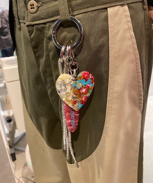 THINGS THAT MATTER(シングス ザット マター)の「「ZOZOTOWN別注」 Yin & Yang CHARM / インヤン チャーム(チャーム・レディース・ピンク/ホワイト×ブラック/オレンジ・FREE)」の7枚目の写真