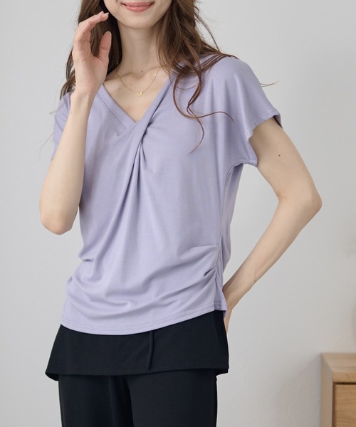 DAYRA(デイラ)の「Vネック ツイスト サイド ギャザー 半袖 カットソー(Tシャツ/カットソー・レディース・ホワイト/ライトブルー/ブラック/パープル/グレー・FREE)」の5枚目の写真