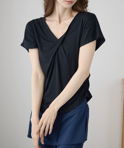 DAYRA(デイラ)の「Vネック ツイスト サイド ギャザー 半袖 カットソー(Tシャツ/カットソー・レディース・ホワイト/ライトブルー/ブラック/パープル/グレー・FREE)」の6枚目の写真