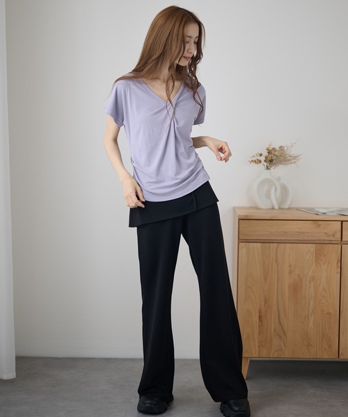 DAYRA(デイラ)の「Vネック ツイスト サイド ギャザー 半袖 カットソー(Tシャツ/カットソー・レディース・ホワイト/ライトブルー/ブラック/パープル/グレー・FREE)」の11枚目の写真
