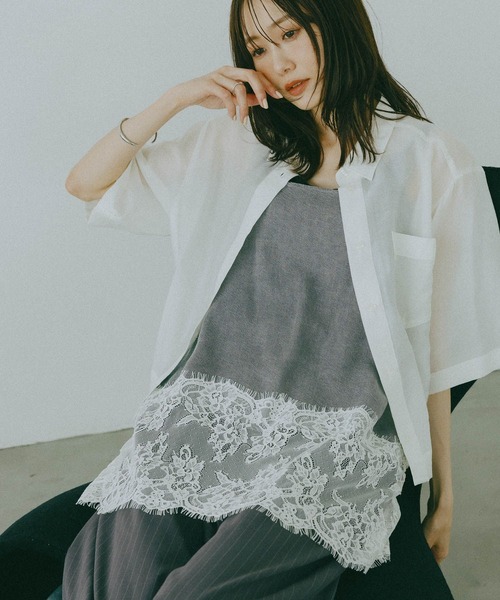 GLOBAL WORK（グローバルワーク）の「シルキータッチシアーシャツ5分袖/636672（シャツ/ブラウス・レディース・オフホワイト/チャコールグレー/カーキ/ブルー・LARGE/MEDIUM）」の5枚目の写真