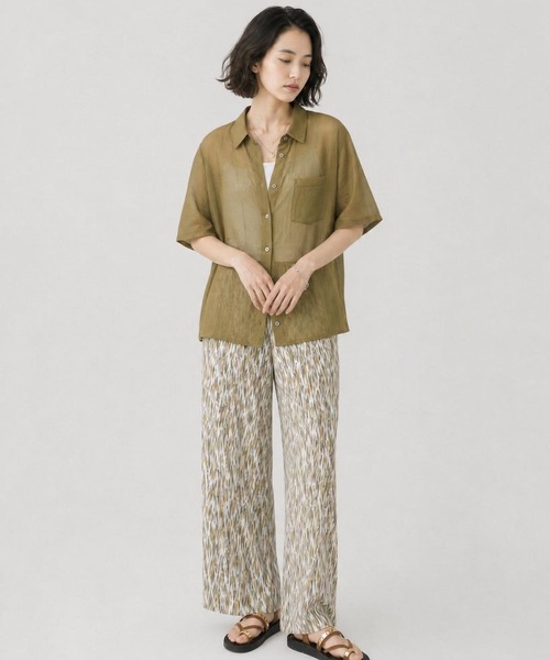 GLOBAL WORK（グローバルワーク）の「シルキータッチシアーシャツ5分袖/636672（シャツ/ブラウス・レディース・オフホワイト/チャコールグレー/カーキ/ブルー・LARGE/MEDIUM）」の14枚目の写真