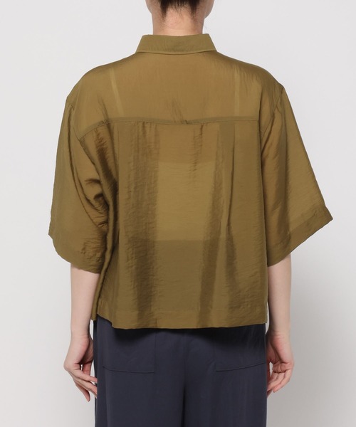 GLOBAL WORK（グローバルワーク）の「シルキータッチシアーシャツ5分袖/636672（シャツ/ブラウス・レディース・オフホワイト/チャコールグレー/カーキ/ブルー・LARGE/MEDIUM）」の22枚目の写真