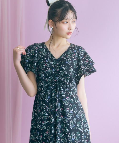 marun(マルン)の「センタードロストフラワープリントワンピース <大きいサイズ有>marun(ワンピース・レディース・ブラック系/ホワイト系・5L/4L/3L/LL/L/M)」の3枚目の写真