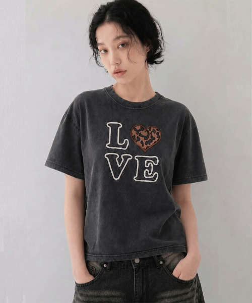 KATRINA K(カトリーナケイ)の「LOVE刺繍 半袖Tシャツ(Tシャツ/カットソー・レディース・その他・FREE)」の3枚目の写真