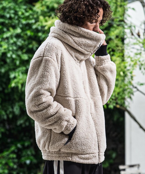 CAMBIO(カンビオ)の「mj11684-Short Micro Fur Volume Stand Neck Jacket ファースタンドネックジャケット(A73626cmb)(その他アウター・メンズ・チャコール/キナリ/ネイビー/ブラック・L/M/S)」の5枚目の写真