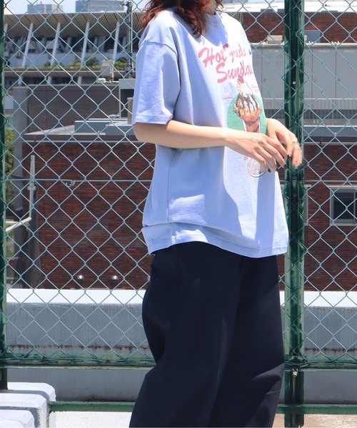 UNIVERSAL OVERALL（ユニバーサルオーバーオール）の「UNIVERSAL OVERALL / sundae SS TEE / サンデープリント半袖Tシャツ（Tシャツ/カットソー・メンズ・ブラック/サックスブルー/ホワイト・M/L）」の7枚目の写真