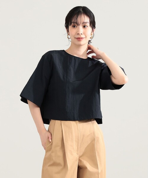 Demi-Luxe BEAMS（デミルクス ビームス）の「エディター東原妙子 × Demi-Luxe BEAMS / ライトウェイト プルオーバー[撥水加工]（シャツ/ブラウス・レディース・ブラック/モスグリーン/オフホワイト・ONE SIZE）」の3枚目の写真
