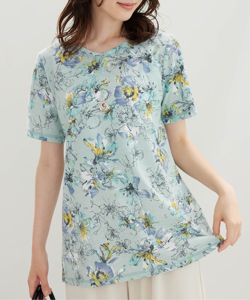 BELLUNA PLUS(ベルーナ)の「美人顔シルエット綿混プリントチュニック(チュニック・レディース・アイボリー系/ブルー系/セージグリーン・LARGE/MEDIUM/X-LARGE)」の13枚目の写真
