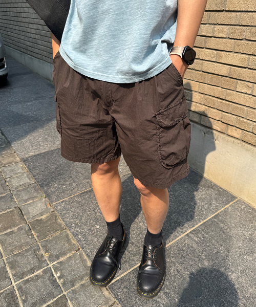 INTEMPOMOOD(インテンポムード)の「フロンティアプリーツカーゴパンツ_ブラウン(その他パンツ・メンズ・ブラウン・MEDIUM/LARGE/X-LARGE)」の1枚目の写真