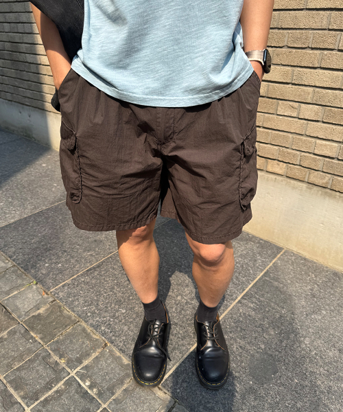 INTEMPOMOOD(インテンポムード)の「フロンティアプリーツカーゴパンツ_ブラウン(その他パンツ・メンズ・ブラウン・MEDIUM/LARGE/X-LARGE)」の3枚目の写真