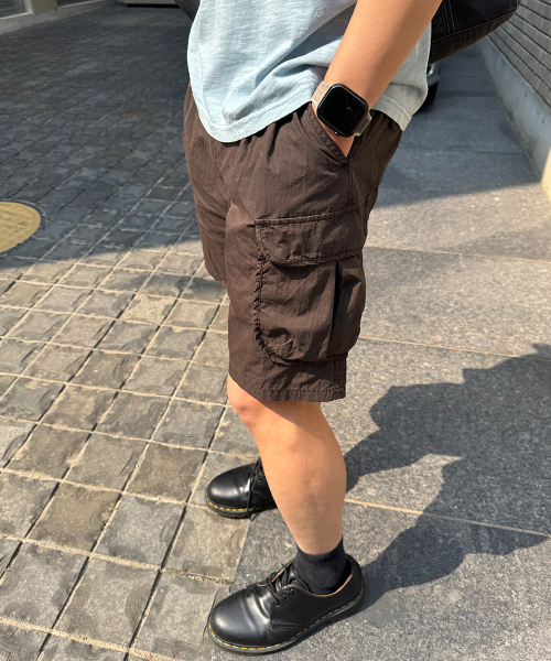 INTEMPOMOOD(インテンポムード)の「フロンティアプリーツカーゴパンツ_ブラウン(その他パンツ・メンズ・ブラウン・MEDIUM/LARGE/X-LARGE)」の4枚目の写真