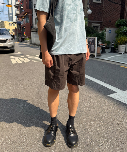 INTEMPOMOOD(インテンポムード)の「フロンティアプリーツカーゴパンツ_ブラウン(その他パンツ・メンズ・ブラウン・MEDIUM/LARGE/X-LARGE)」の7枚目の写真