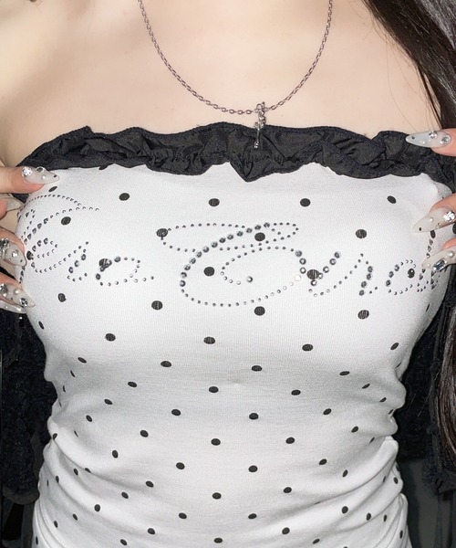 me+em select（ミームセレクト）の「【 ２color 】ラインストーンドットフリルベアトップス ／ Rhinestone dot frill bare tops（チューブトップ・レディース・ホワイト/ブラック・FREE）」の9枚目の写真
