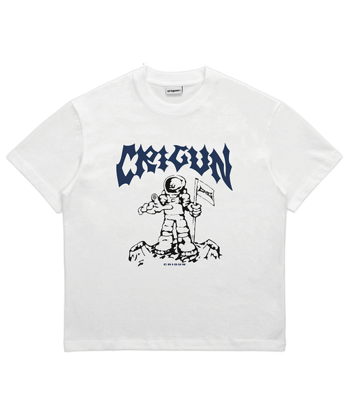 CRIGUN(クリガン)の「ASTRONAUT GRAPHIC TEE (3color)(Tシャツ/カットソー・レディース・ブラック/チャコール/ホワイト・X-LARGE/MEDIUM/LARGE)」の1枚目の写真