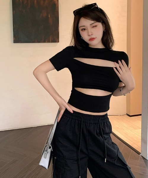 semuse(セミューズ)の「カットアウトTシャツ(Tシャツ/カットソー・レディース・ホワイト/ブラック・FREE)」の18枚目の写真