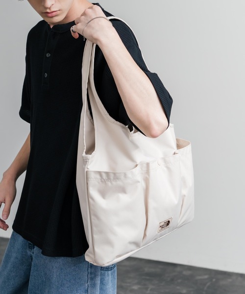 THE NORTH FACE(ザノースフェイス)の「THE NORTH FACE WHITE LABEL WL TRIG BAG ナイロンデニムワンポイントロゴショルダートートバッグ(トートバッグ・メンズ・ブラック/ブルー/クリーム・FREE)」の12枚目の写真