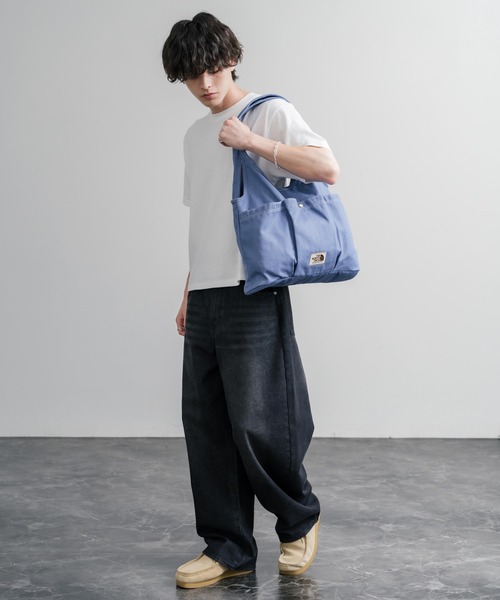 THE NORTH FACE(ザノースフェイス)の「THE NORTH FACE WHITE LABEL WL TRIG BAG ナイロンデニムワンポイントロゴショルダートートバッグ(トートバッグ・メンズ・ブラック/ブルー/クリーム・FREE)」の18枚目の写真