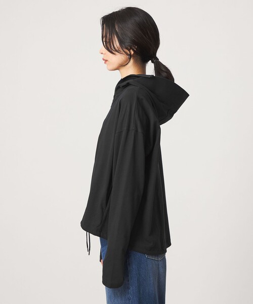 green label relaxing(グリーンレーベルリラクシング)の「【WEB限定】<at ease>ドロスト カットソー パーカー UVカット 接触冷感 遮熱(パーカー・レディース・ホワイト・FREE)」の22枚目の写真