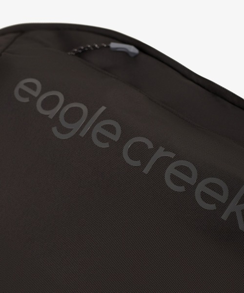 EagleCreek(イーグルクリーク)の「EagleCreek/イーグルクリーク ツアーライト トラベルパック 28L(バックパック/リュック・メンズ・ブラック/グリーン・FREE)」の7枚目の写真