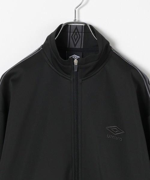 UMBRO(アンブロ)の「【UMBRO(アンブロ)】別注トラックジャケット(ブルゾン・メンズ・グレー/ブラック・MEDIUM/LARGE)」の22枚目の写真