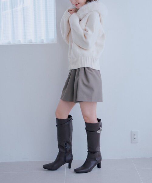 Chico(チコ)の「【SALON by Chico】ベルト付きヒールロングブーツ(ブーツ・レディース・ブラウン/ブラック・LARGE/MEDIUM/SMALL)」の16枚目の写真