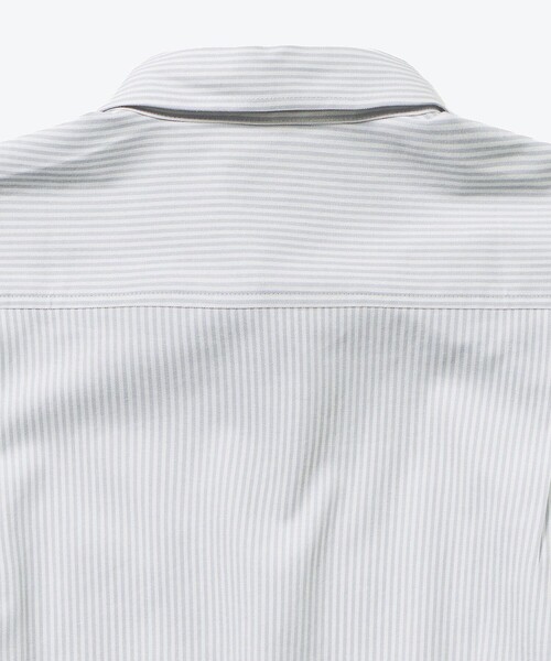 LACOSTE(ラコステ)の「イージーケア加工 ロンドンストライプ ストレッチボタンダウン長袖シャツ(シャツ/ブラウス・メンズ・ライトブルー/ライトグレー・39/38/40/41)」の6枚目の写真