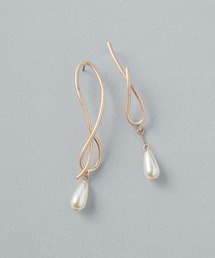 ドロップ パール × メタル アシンメトリー ピアス
