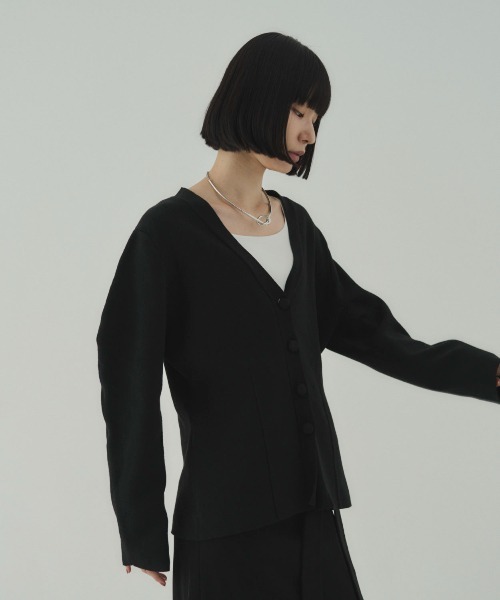 SOYEN(ソイエン)の「コクーンスリーブVネックカーデ(カーディガン/ボレロ・レディース・ブラック/ボルドー/ライトベージュ・F)」の17枚目の写真