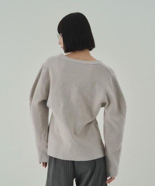 SOYEN(ソイエン)の「コクーンスリーブVネックカーデ(カーディガン/ボレロ・レディース・ブラック/ボルドー/ライトベージュ・F)」の10枚目の写真