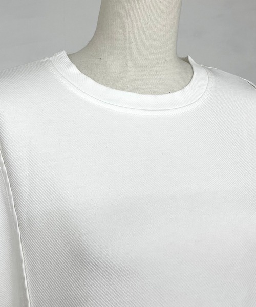 CRB(シーアールビー)の「バックジップ付デザイントップス(Tシャツ/カットソー・レディース・ブラック/オフホワイト/チャコール・F)」の20枚目の写真