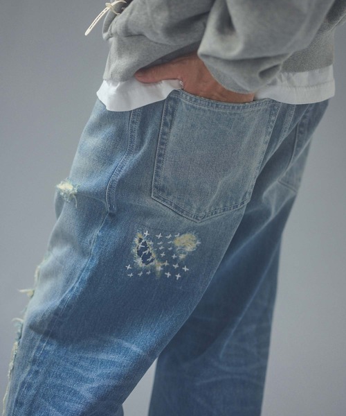 ADAM PATEK(アダムパテック)の「mp15540-repaired trace selvedge washed denim デニムパンツ(AP2628008)(デニムパンツ・メンズ・ホワイト/ブルー・1/2/3)」の5枚目の写真