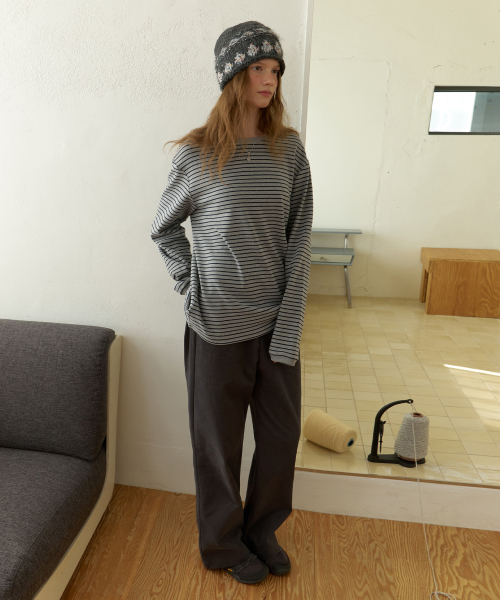 THEMITTEN(ザ・ミトン)の「BARN オーバーサイズTシャツ(グレー/ネイビーストライプ)(Tシャツ/カットソー・レディース・その他・FREE)」の2枚目の写真