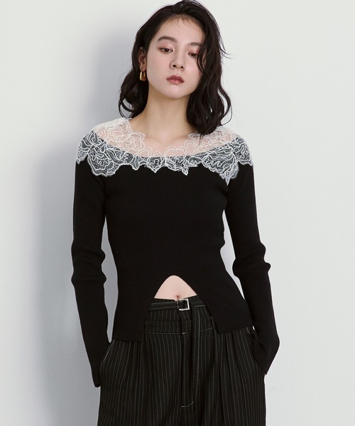 Ezick(エジック)の「Shoulder lace フロントスリットニット(ニット/セーター・レディース・ブラック/アイボリー/ボルドー・FREE)」の1枚目の写真