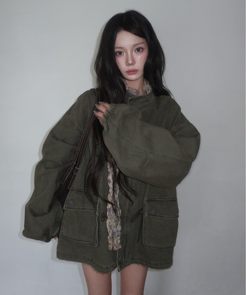 modimood（モディムード）の「[MADE]ビンテージウォッシング華奢見えオーバーフィールドジャンパー（ブルゾン・レディース・ベージュ/カーキ・FREE）」の2枚目の写真