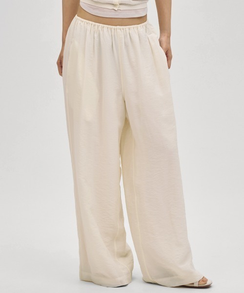 TODAYFUL（トゥデイフル）の「Easy Sheer Pants（その他パンツ・レディース・ブラック/キナリ・36inch/38inch）」の2枚目の写真