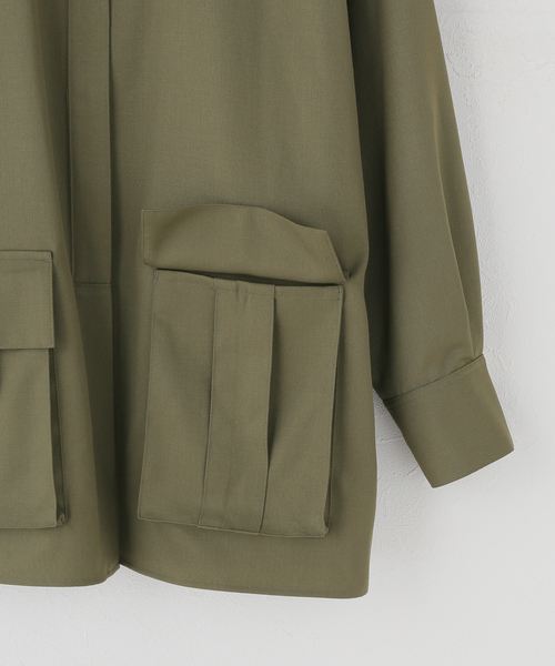 Tu es mon TRESOR（トゥ エ モン トレゾア）の「【TU ES MON TRESOR/トゥ エ モン トレゾア】Safari Wool Shirt（シャツ/ブラウス・レディース・カーキ・MEDIUM）」の3枚目の写真