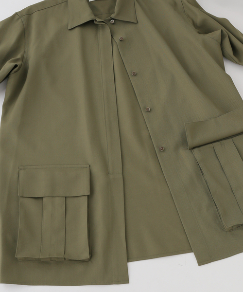 Tu es mon TRESOR（トゥ エ モン トレゾア）の「【TU ES MON TRESOR/トゥ エ モン トレゾア】Safari Wool Shirt（シャツ/ブラウス・レディース・カーキ・MEDIUM）」の5枚目の写真