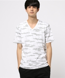 MEN'S BIGI | 迷彩柄VネックＴシャツ(Tシャツ/カットソー)