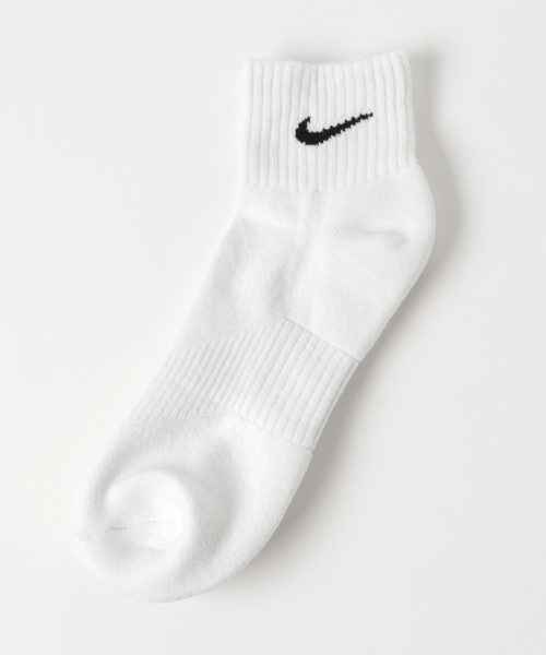 NIKE（ナイキ）の「NIKE コットン クッション クォーターソックス（ソックス/靴下・メンズ・ホワイト・FREE）」の2枚目の写真