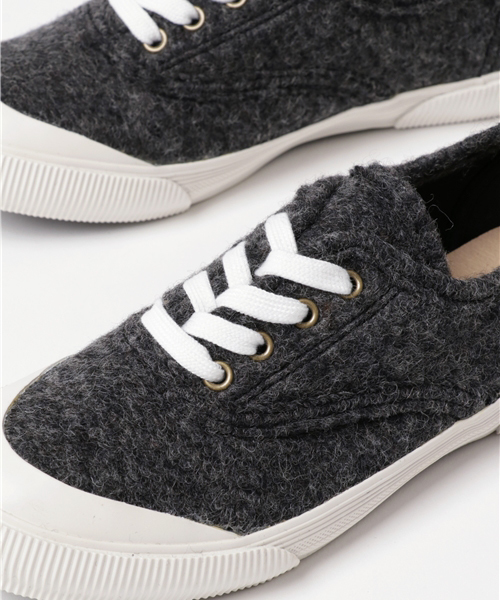 One Mile（ワンマイル）の「レースアップスニーカー (OM-722)（スニーカー・レディース・グレー/ホワイト×ブラック/ネイビー・22.5cm/24.0cm/23.0cm/24.5cm/23.5cm）」の8枚目の写真