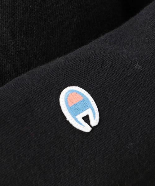 Champion（チャンピオン）の「＜Champion＞ベーシック スウェットプルオーバー◆（スウェット・レディース・オフホワイト/ブラック/レッド・MEDIUM）」の12枚目の写真