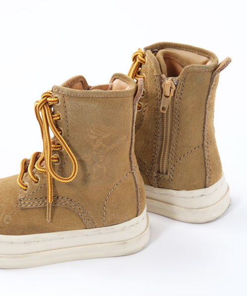 HYSTERIC MINI（ヒステリックミニ）の「New Generation ROCK 8ホール スエードブーツ（ブーツ・キッズ・ベージュ・X-SMALL/SMALL/MEDIUM/LARGE/X-LARGE）」の5枚目の写真