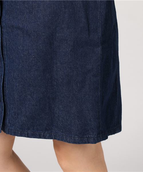 earth music&ecology（アースミュージックアンドエコロジー）の「・フロント釦デニムスカート（デニムスカート・レディース・インディゴブルー/ダークインディゴブルー・M/S）」の7枚目の写真