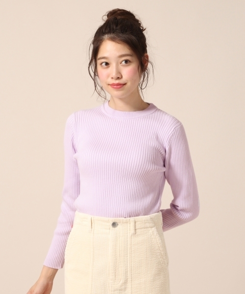 LOWRYS FARM（ローリーズファーム）の「スーピマクルーネックプルオーバー　777991 （ニット/セーター・レディース・ブラック/ライラック/オフホワイト/イエロー/ライム/グレー・MEDIUM/LARGE）」の6枚目の写真