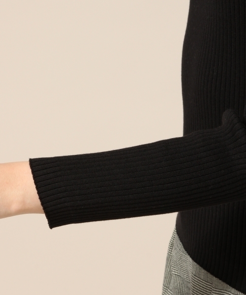 LOWRYS FARM（ローリーズファーム）の「スーピマクルーネックプルオーバー　777991 （ニット/セーター・レディース・ブラック/ライラック/オフホワイト/イエロー/ライム/グレー・MEDIUM/LARGE）」の12枚目の写真